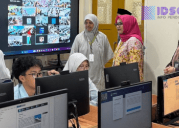 Direktur SMP Tinjau Gladi Bersih TKA di SMP Islam Al Ikhlas Jakarta