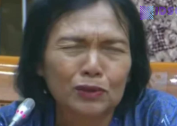 41 Tahun Mengabdi, Pensiun Rp300 Juta Raib: Tangis Guru Solo di Hadapan DPR