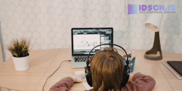 PR Kritik Rencana Belajar dari Rumah: Dinilai Tak Efektif untuk Siswa