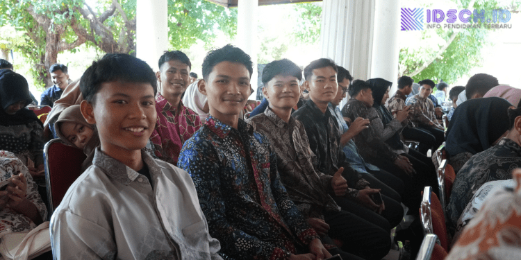 Abdul Mu’ti Apresiasi Forum Anak Beasiswa Rembang, Beasiswa Jadi Jembatan Meraih Masa Depan