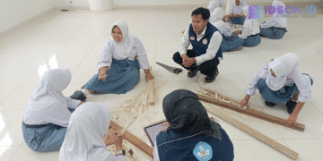 SNT 3 OIKN Terapkan Pembelajaran STEM Lewat Kebun Vertikal dengan Irigasi Pintar