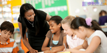 7 Etika Siswa Menghubungi Guru Lewat WhatsApp, Jangan Asal Kirim Pesan!